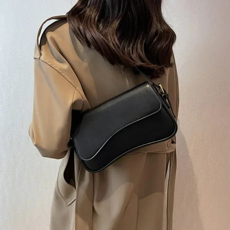 SunnyDreams Cane Bucket Bag-Elly Rose