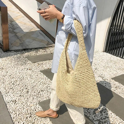 Round straw shoulder bag for summer - Satiro-Elly Rose