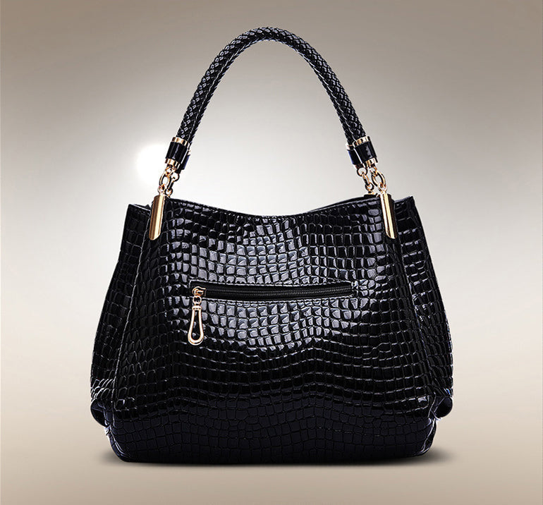 Xella | Elegant handbag with crocodile pattern-Elly Rose