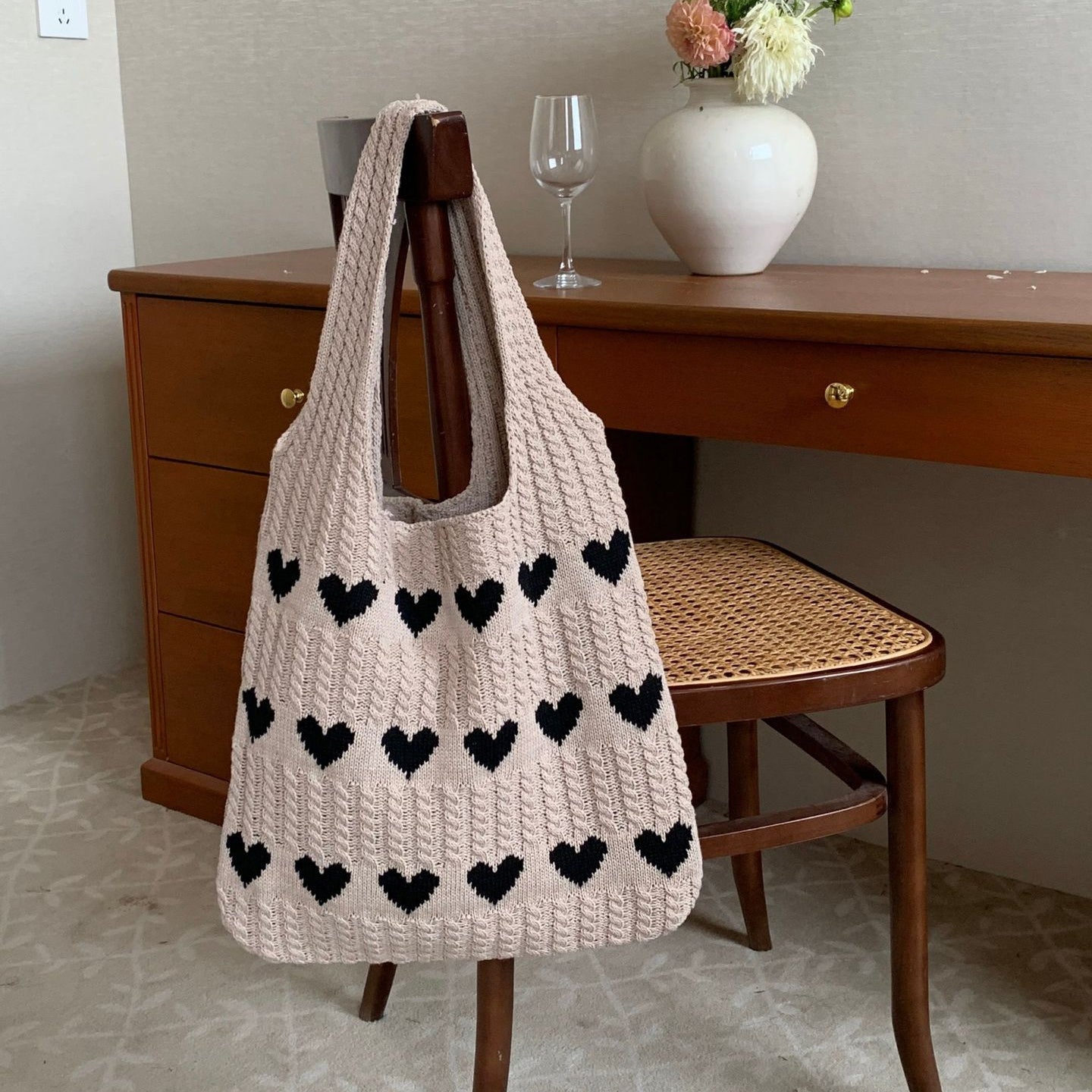 Nina | Hand-knitted shopping bag with heart motif-Elly Rose