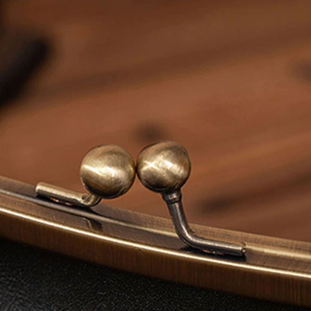 Vintage Kiss-Lock Bag - Grace’s Retro Chic Essential-Elly Rose