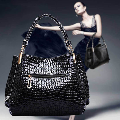 Xella | Elegant handbag with crocodile pattern-Elly Rose