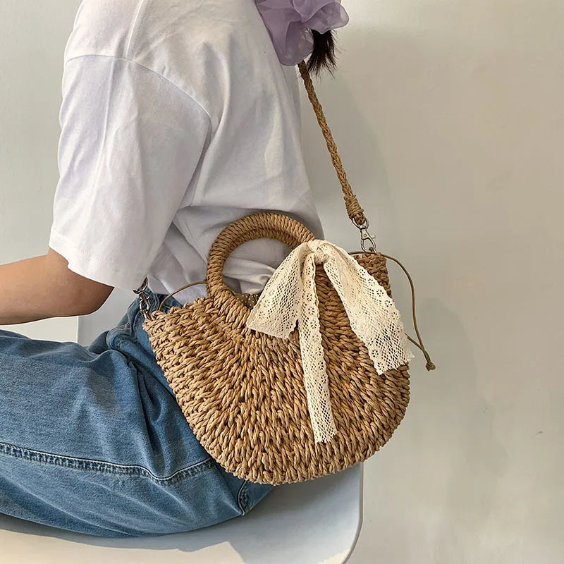 ByMave - Wicker bag with round lace and walnut bow-Elly Rose