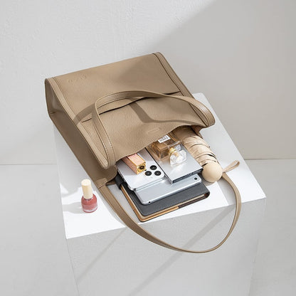 Discover the style essential: the Belle bag!-Elly Rose