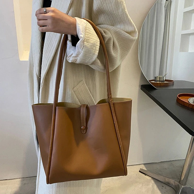 Ylva | Large capacity carry bag-Elly Rose