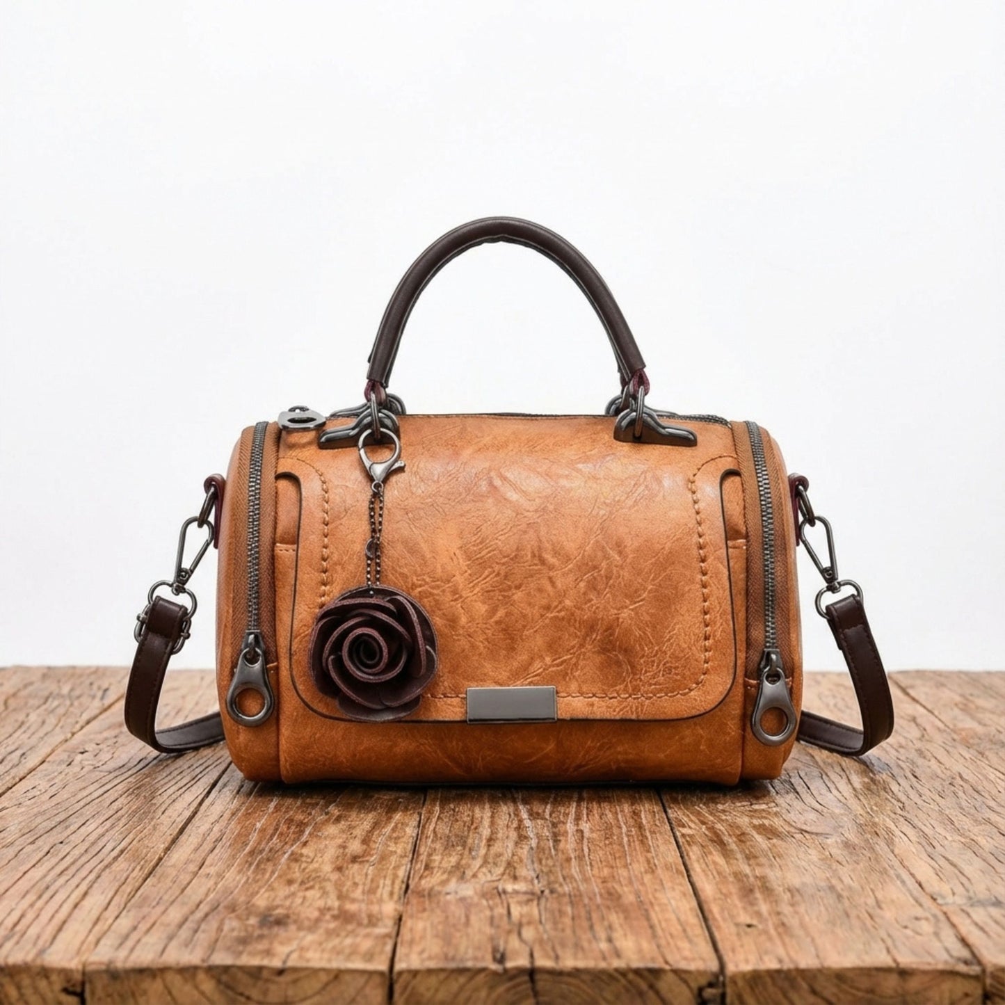 Sofie - Vintage leather handbag for women - Elegant and durable