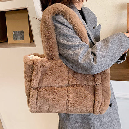 Nina plush handbag - Comfortable, wintry handbag for women-Elly Rose