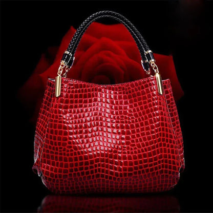 Xella | Elegant handbag with crocodile pattern-Elly Rose