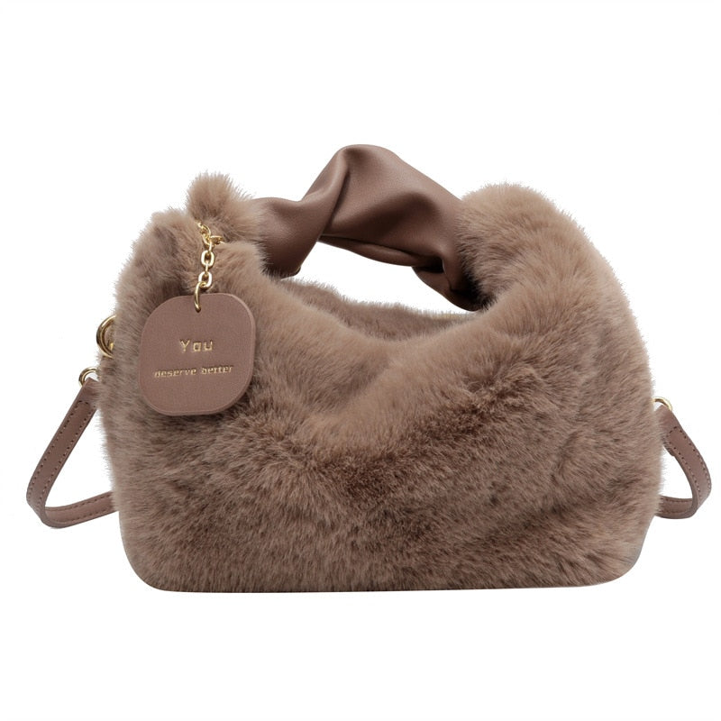 Fluffy handbag | This bag makes you want to hug it-Elly Rose
