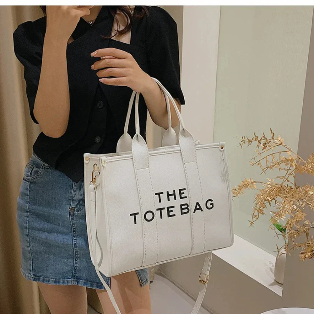 TOTE - Spacious travel bag-Elly Rose