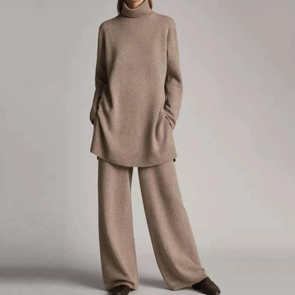 Joy© | Pull à col roulé et ensemble de pantalons