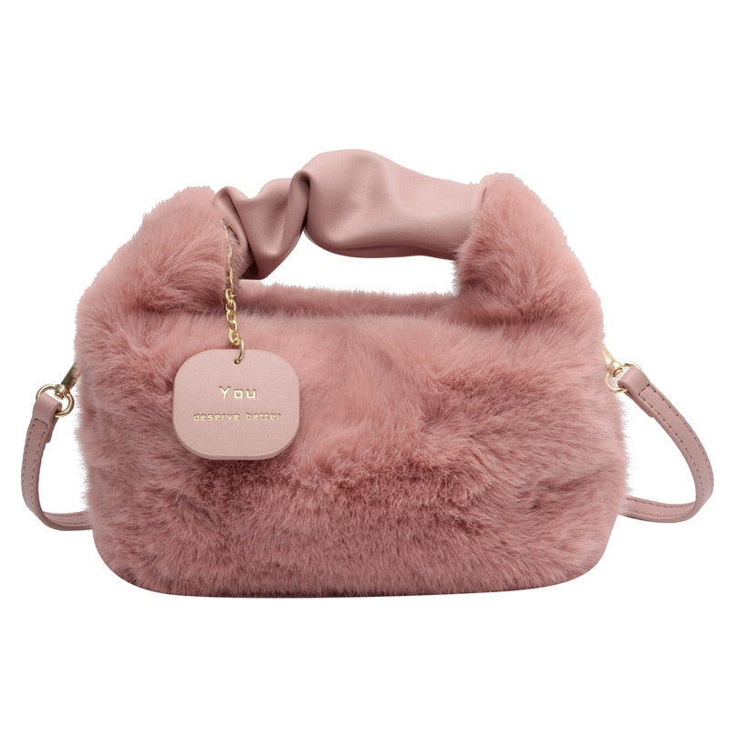 Fluffy handbag | This bag makes you want to hug it-Elly Rose