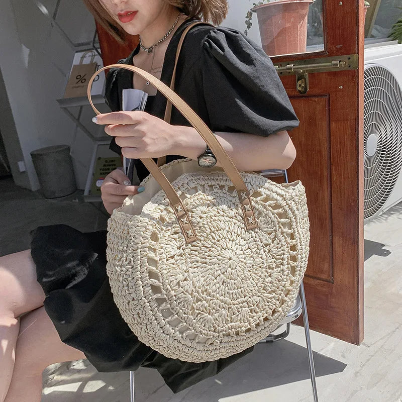 Zoë | Elegant and multifunctional handmade straw bag-Elly Rose