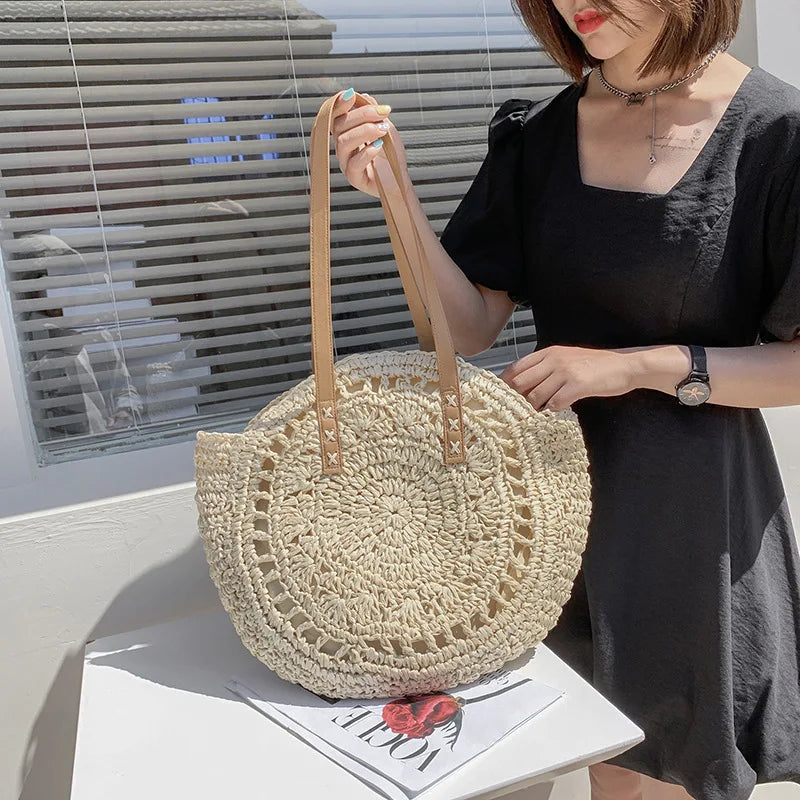 Zoë | Elegant and multifunctional handmade straw bag-Elly Rose