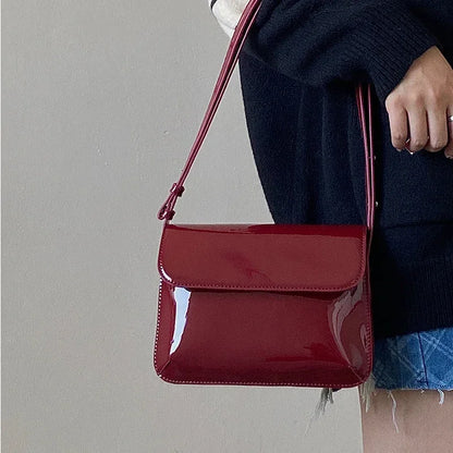 Elegant and chic red shoulder bag-Elly Rose