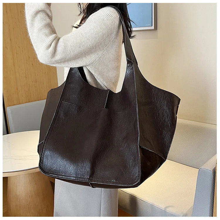 Xylia | New oversized handbag in handmade vegan leather.-Elly Rose