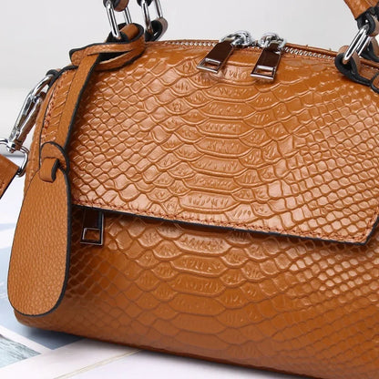 Liva | Elegant leather handbag with crocodile print-Elly Rose
