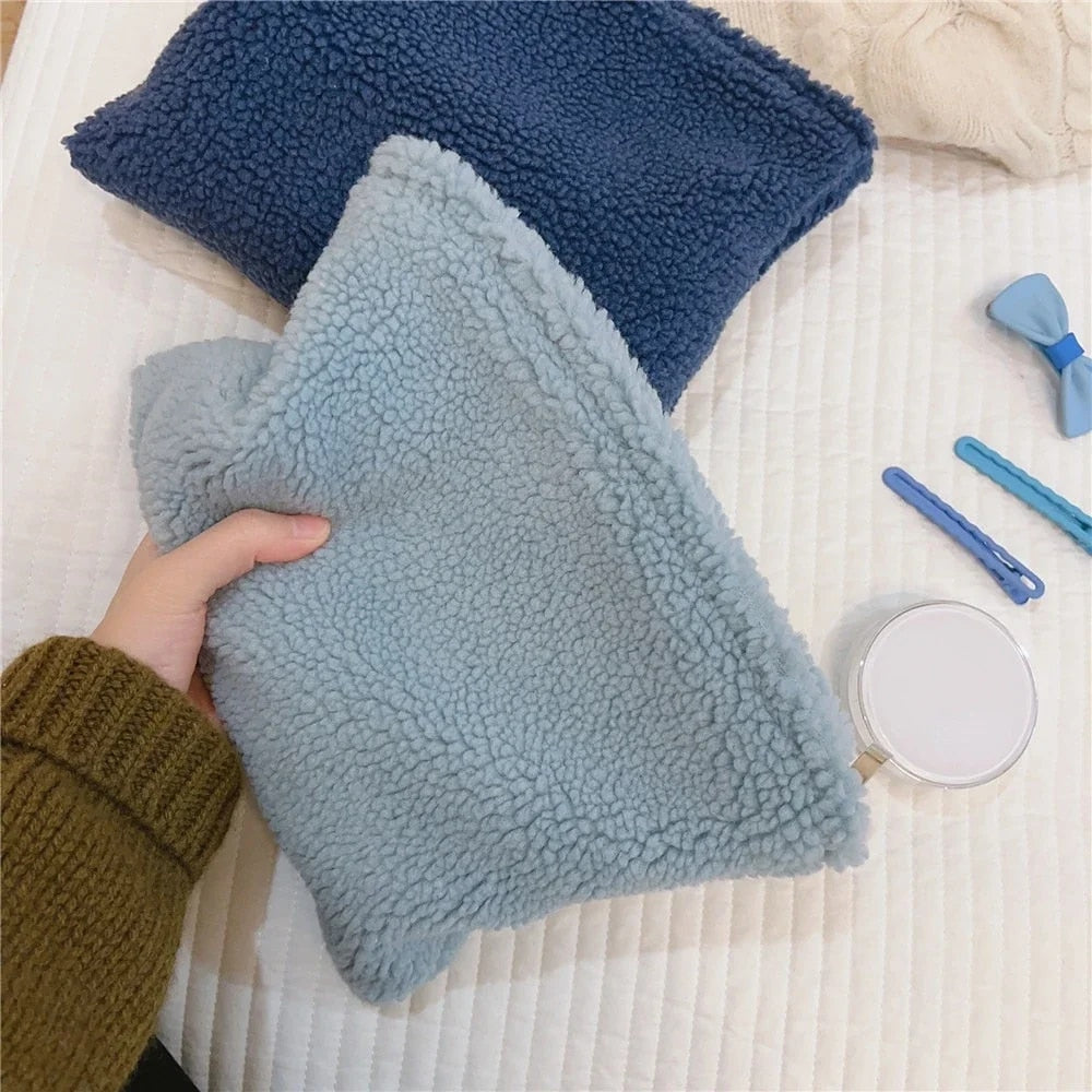 Plush make-up bag-Elly Rose