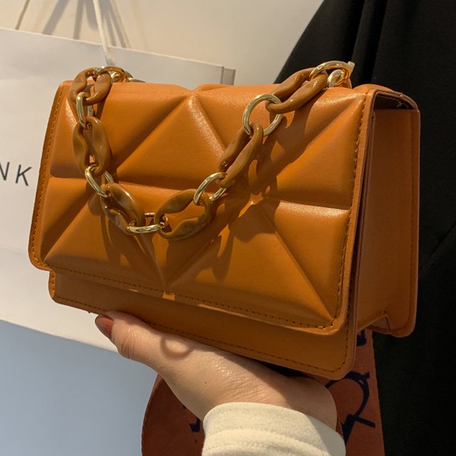 Savannah padded handbag | Elegant and trendy-Elly Rose