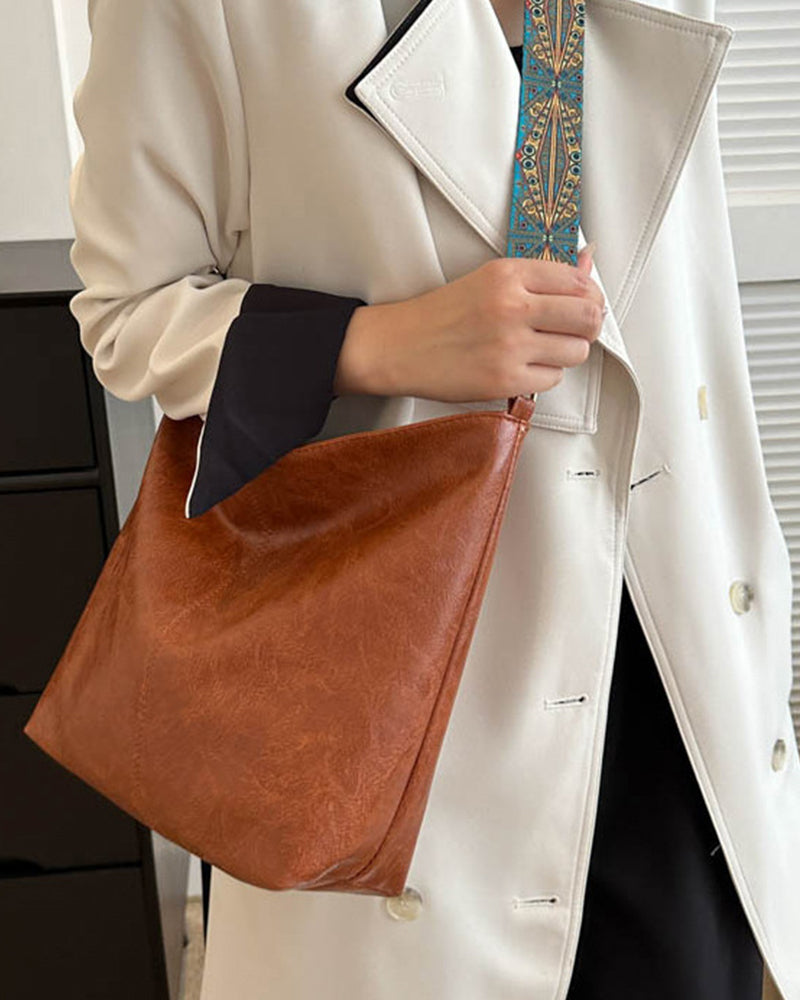 Yuna - Large bucket bag with vintage shoulder strap-Elly Rose