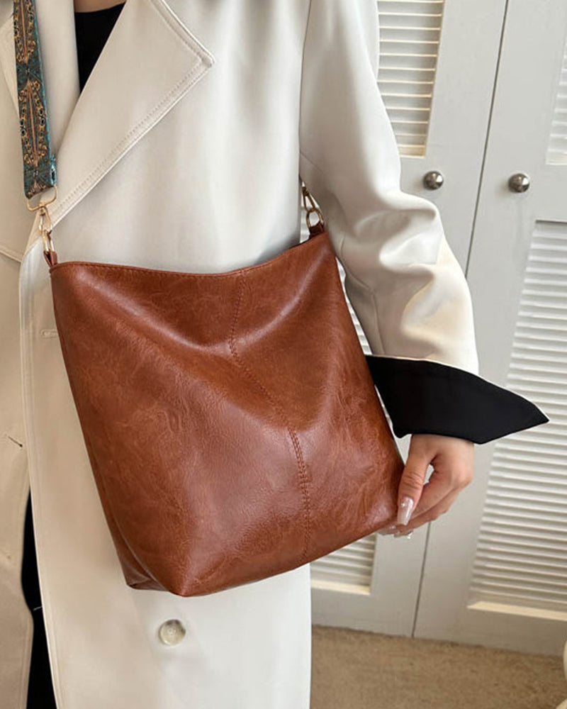 Yuna - Large bucket bag with vintage shoulder strap-Elly Rose