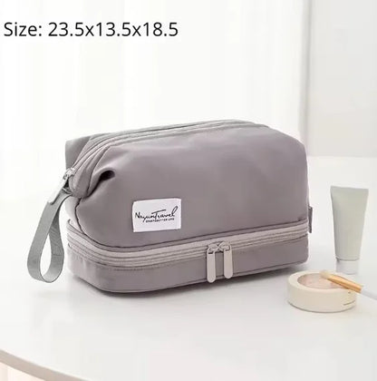 BeautyVault - Spacious make-up bag-Elly Rose