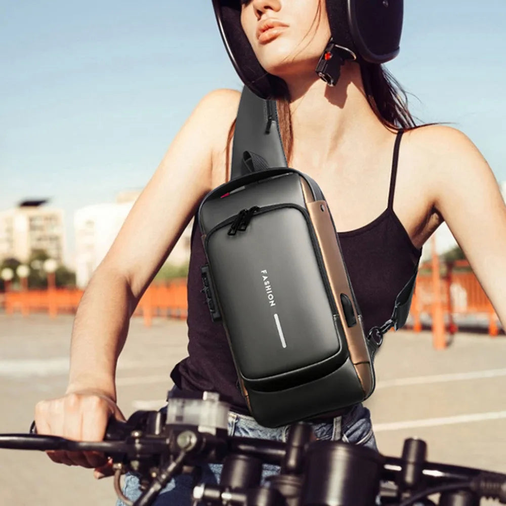 STRIDE - Secure sports bag with recharge function-Elly Rose