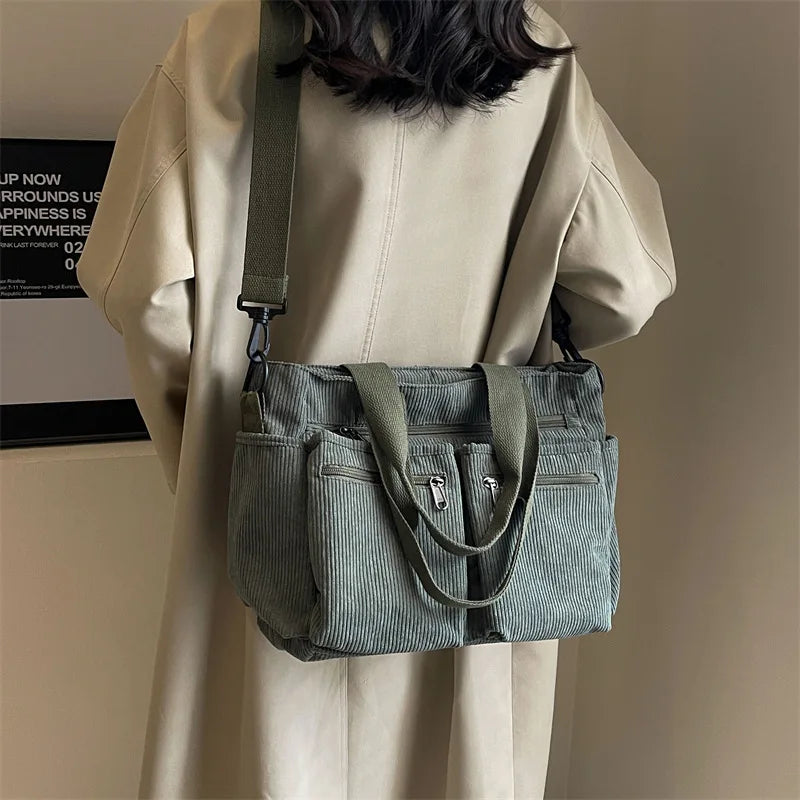 PEAK - Trendy shoulder bag in corduroy-Elly Rose