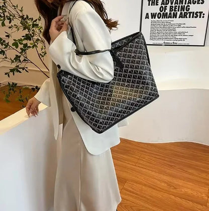 RoyalEase - Large Classic Shoulder Bag-Elly Rose