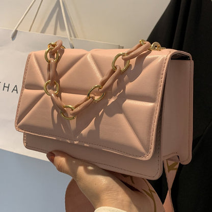 Savannah padded handbag | Elegant and trendy-Elly Rose