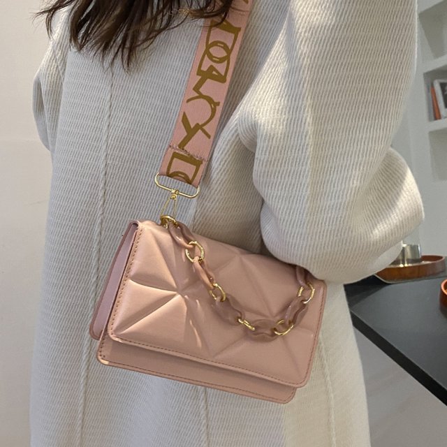 Savannah padded handbag | Elegant and trendy-Elly Rose