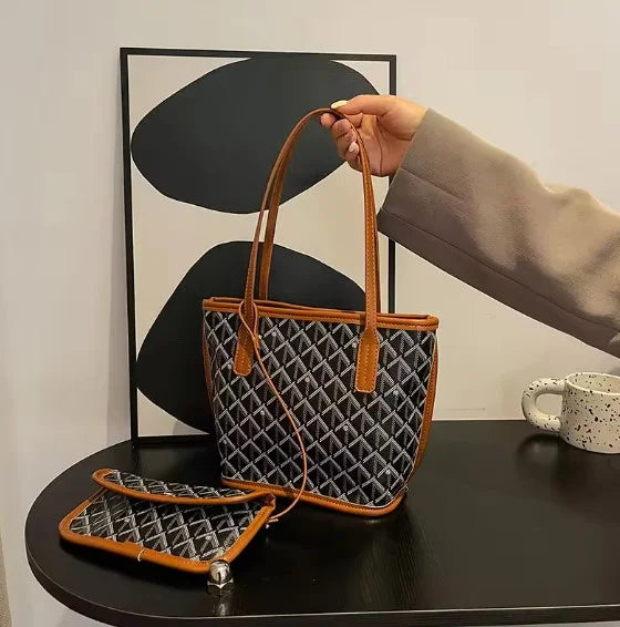 RoyalEase - Large Classic Shoulder Bag-Elly Rose